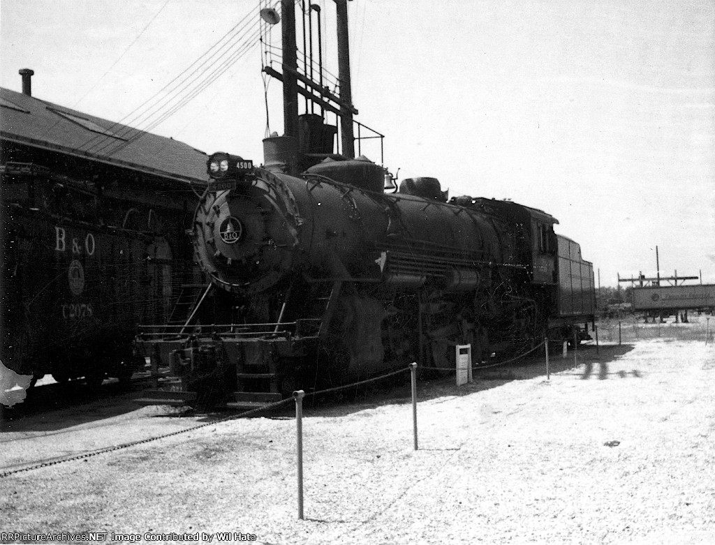 B&O 2-8-2 4500